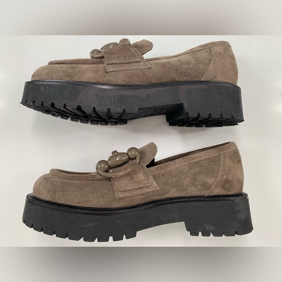 Ateliers Kai Tan Suede Loafers Sz 37 (US 7) Unique Toggle Black Lug Sole Italian - Picture 7 of 15